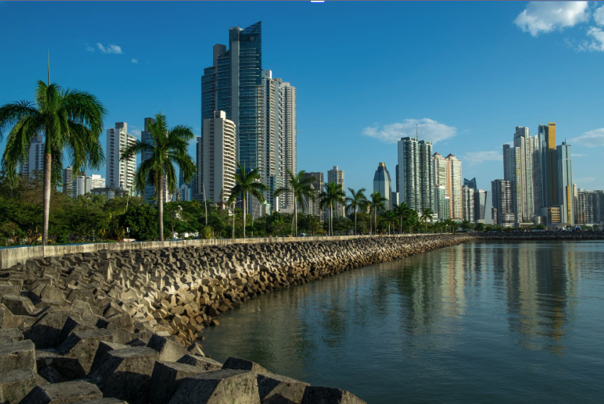 El reto de construir en zonas costeras de Panamá: soluciones livianas y resistentes